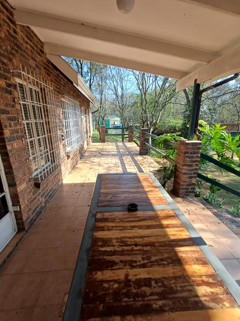 9 Bedroom Property for Sale in Willow Grange Free State